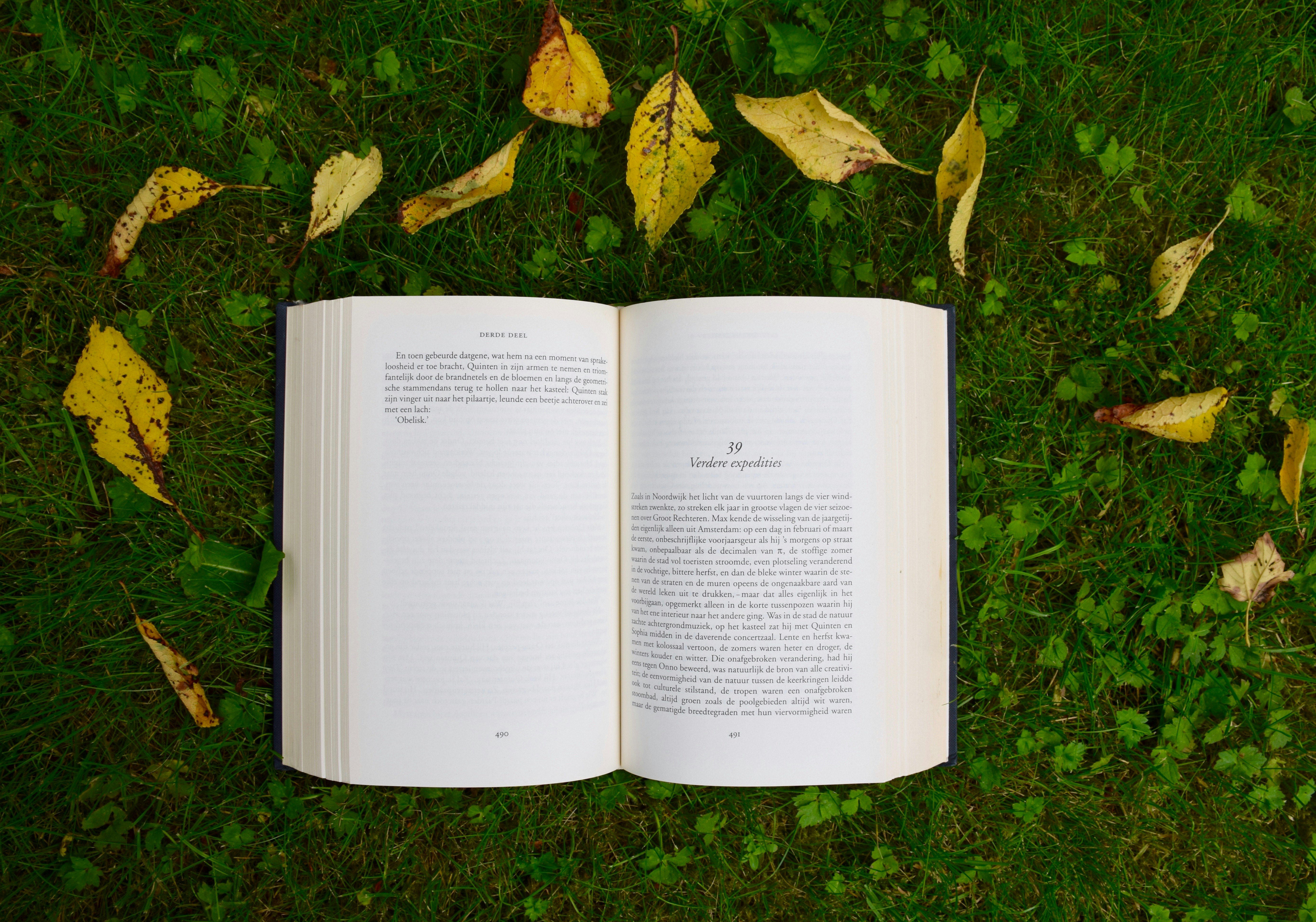 Kids reading
